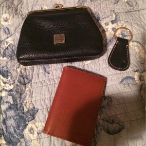 Dooney & Bourke & Coach