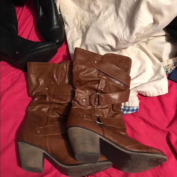 Boots - Picture 1 of 2
