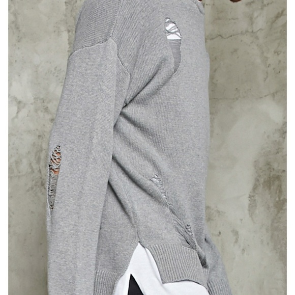 Forever 21 Sweaters - New Heather Grey Distressed Ripped Sweater S Gray Forever 21 Sweaters - New Heather Grey Distressed Ripped Sweater S Gray