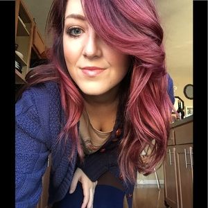 Meet your Posher, Ashley