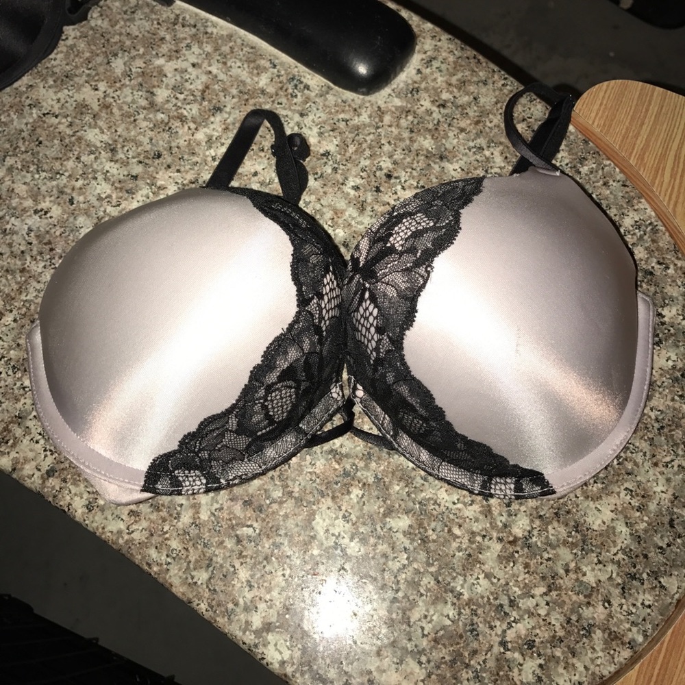 Victoria'S Secret Bombshell Bra