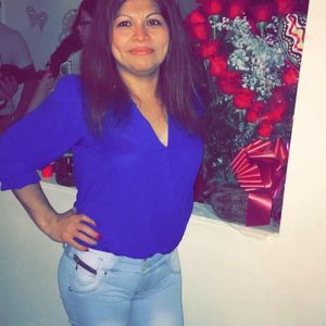 Meet your Posher, Idalia