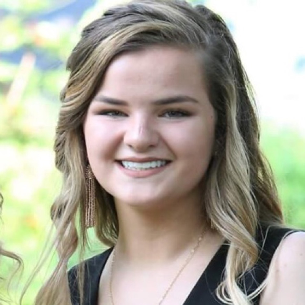 Meet your Posher, Kelsey