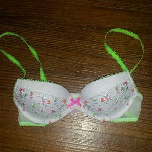 VS bra 32B