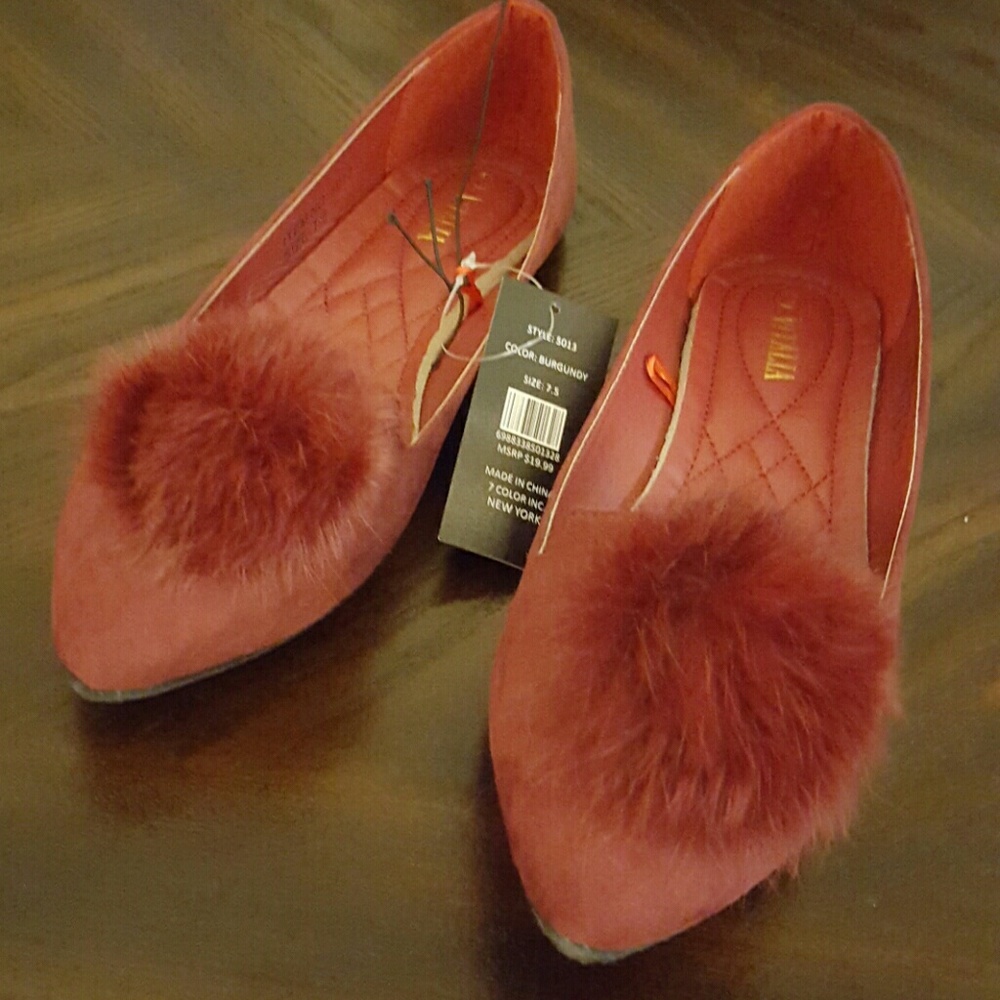 Burgundy Flats NEVER WORN👡👠👡