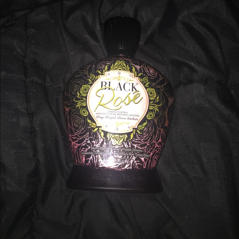 Black rose tanning lotion