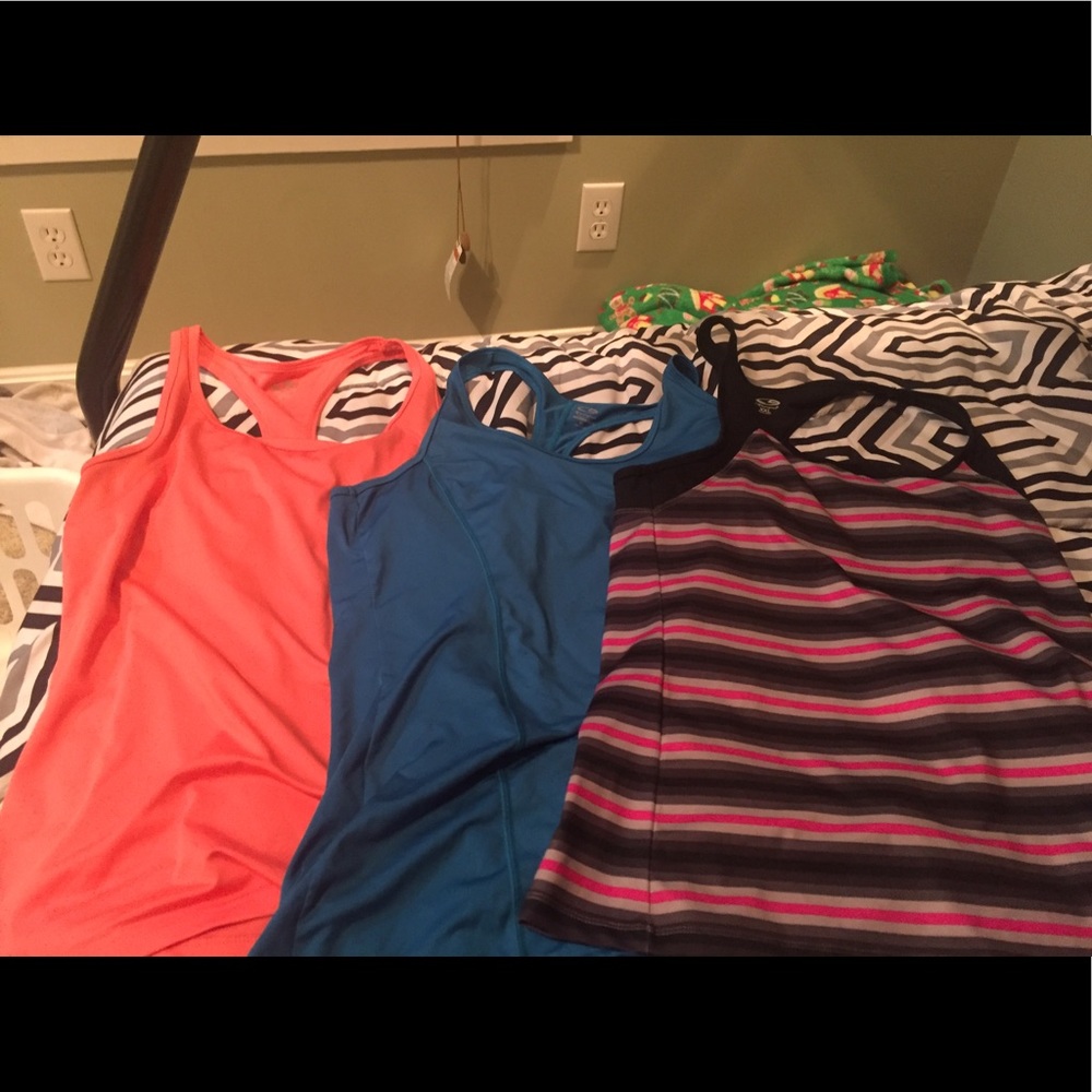 Lot of workout tank top Champion Brand