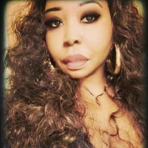 Meet your Posher, Auriel shantel