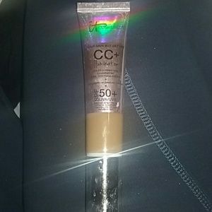It cosmetics cc+ It cosmetics cc+
