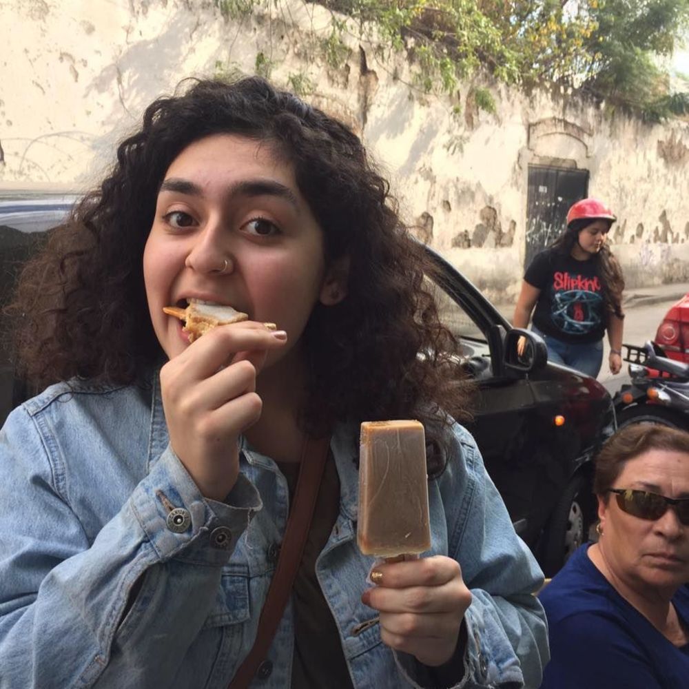 Meet your Posher, Gabriela