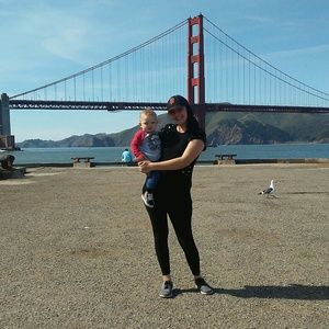 Meet your Posher, Krystel