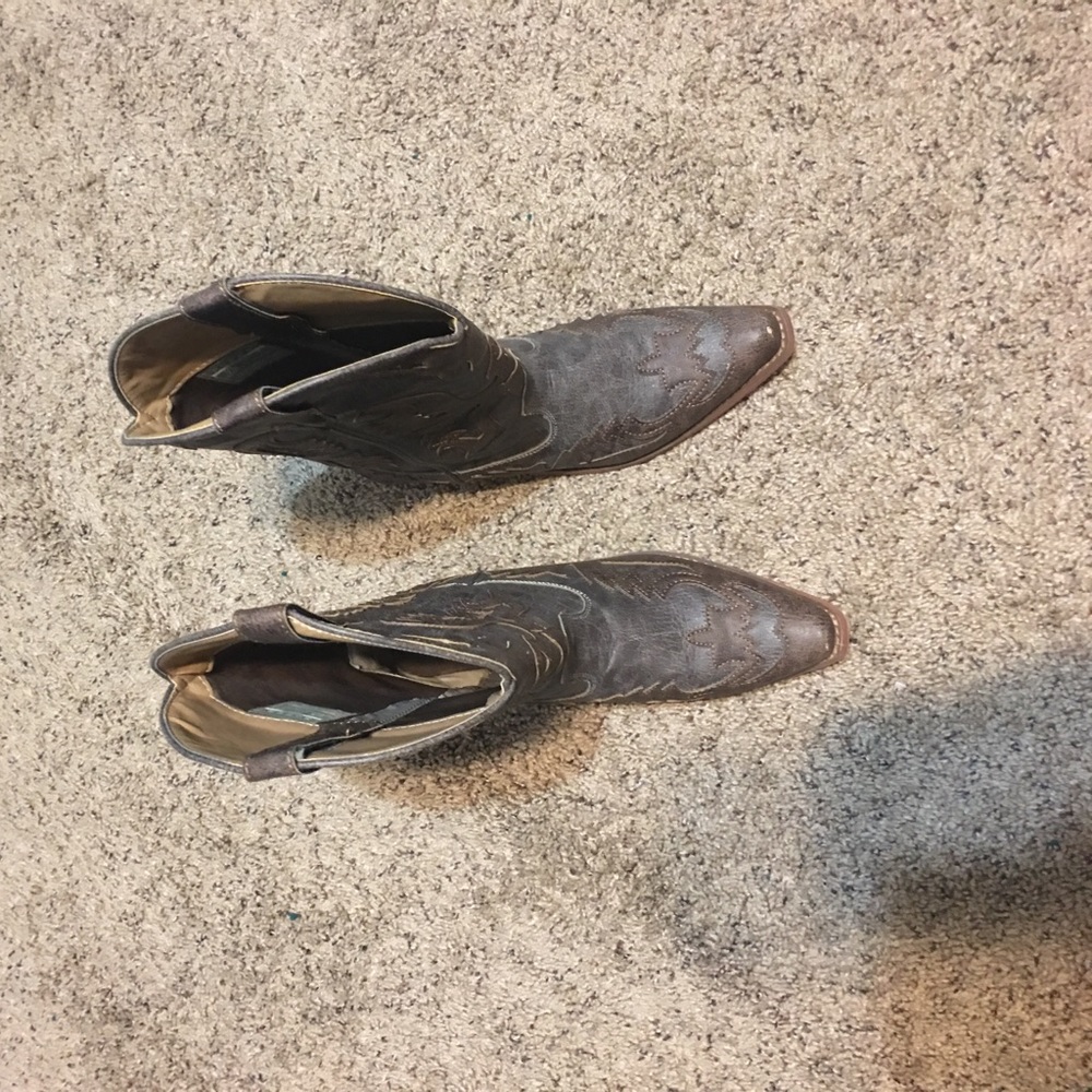 Rover cowgirl boots