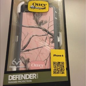 Pink camo OtterBox for iPhone 6