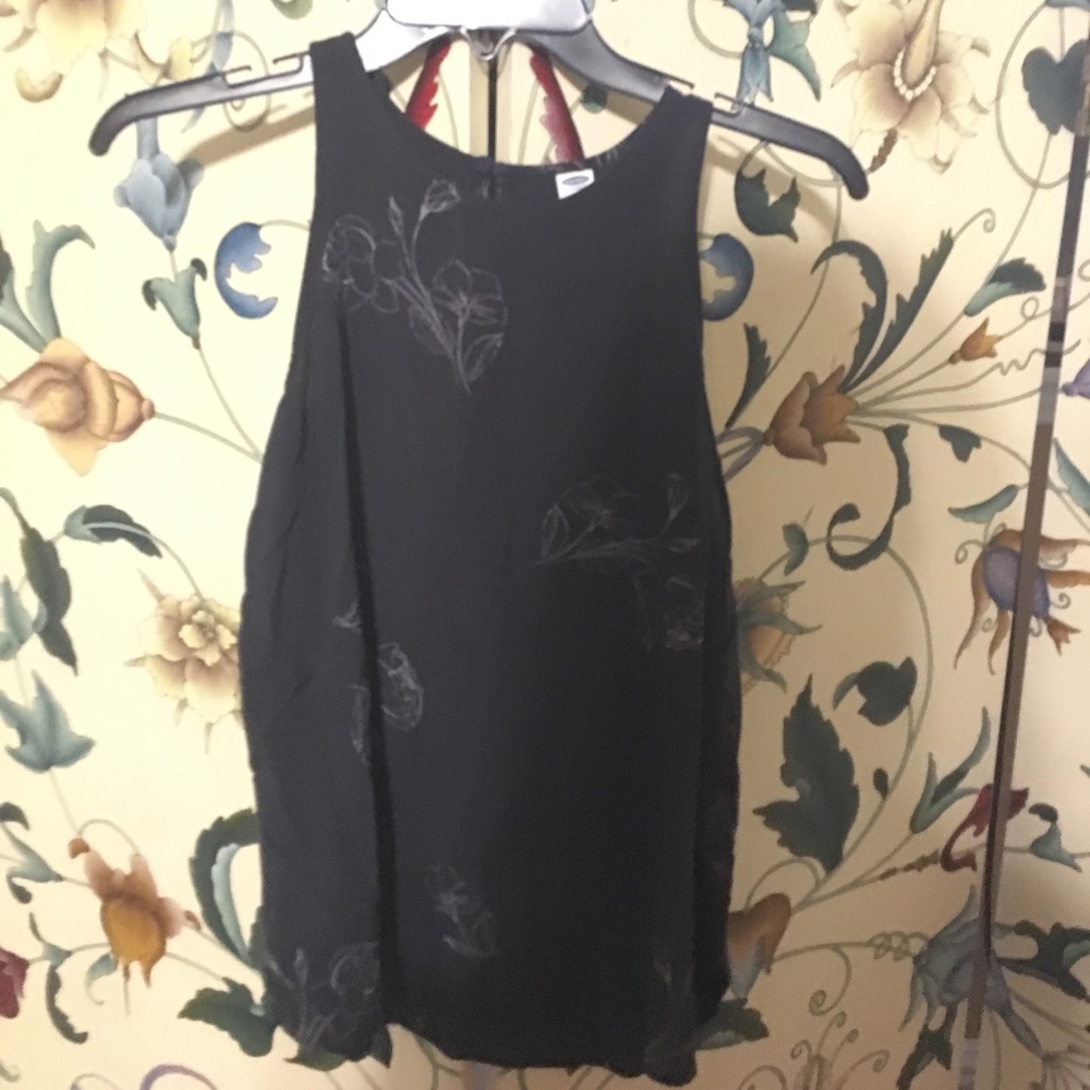 GRAY TOP SLEEVELESS