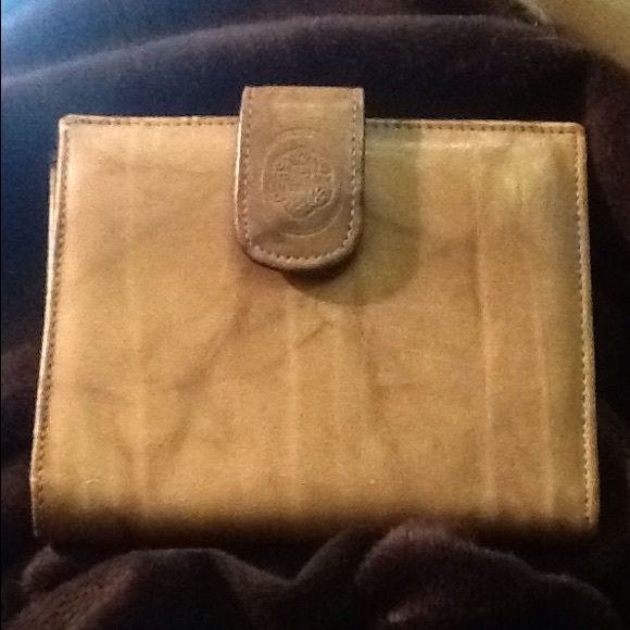 Mundi genuine leather Accessories - Mundi genuine leather taupe wallet/coin purse💐💐