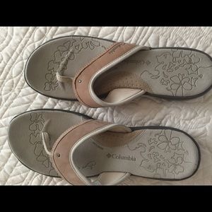 Sweet and comfy flips