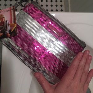 Sparkle clutch