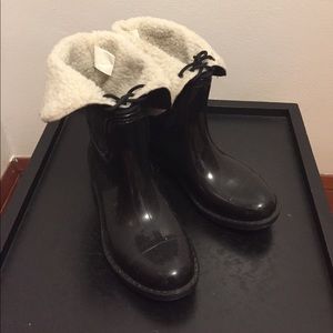 Rain boots