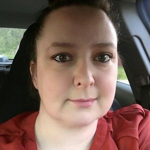 Meet your Posher, Debra