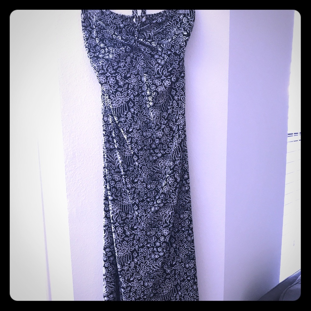 Black and white maxi dress!