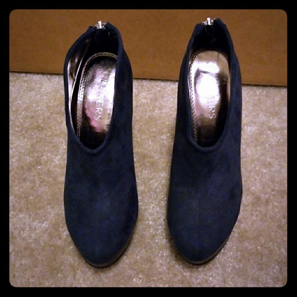 Bakers Navy Booties Sz 5