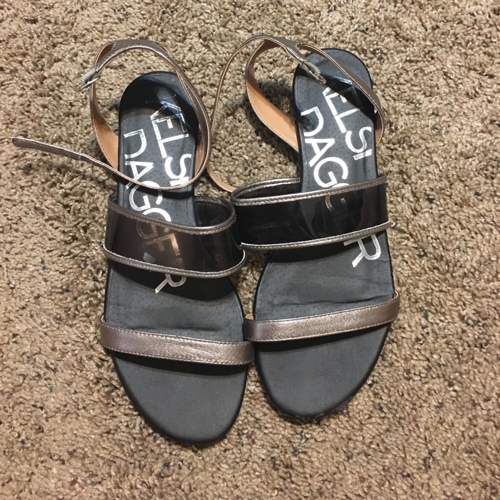 Kelsey dagger sandals