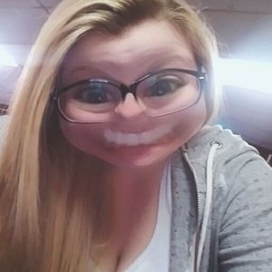 Meet your Posher, Tabitha