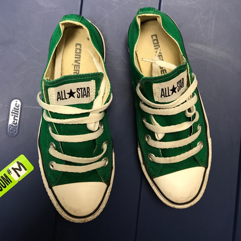 GREEN CONVERSE!