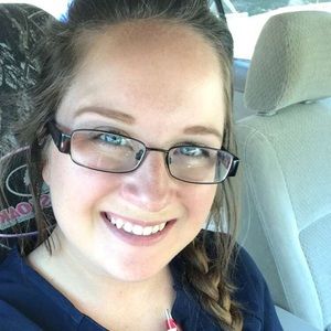 Meet your Posher, Deanna