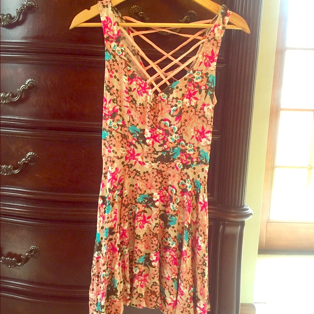 Floral strapy dress.