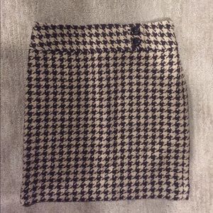 Houndstooth Skirt