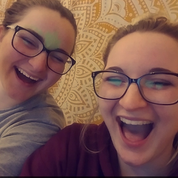 Meet your Posher, Savannah - Picture 1 of 1