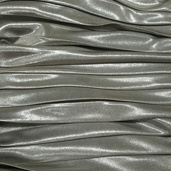 Guess metallic pleated mini skirt - Picture 5 of 5