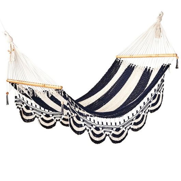 Meet your Posher, Jenna - Picture 8 of 8