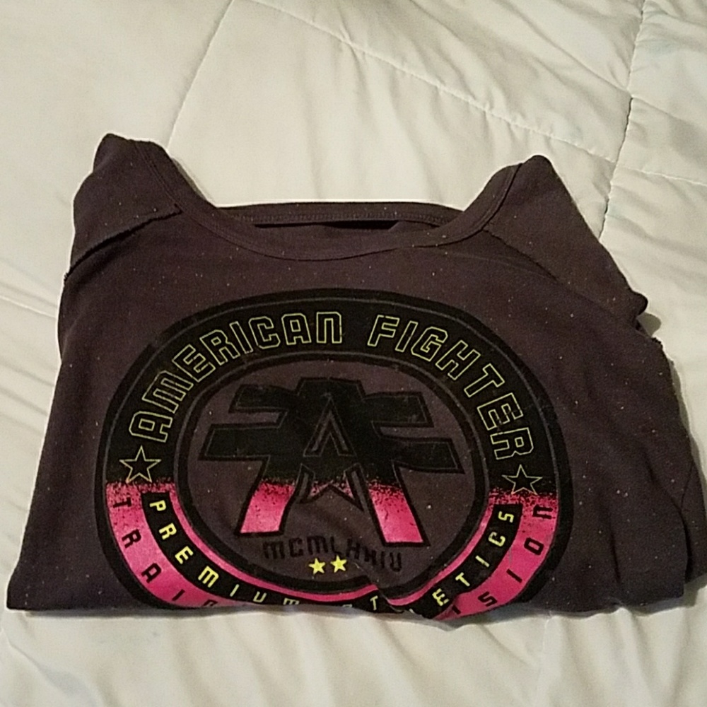 American Fighter top