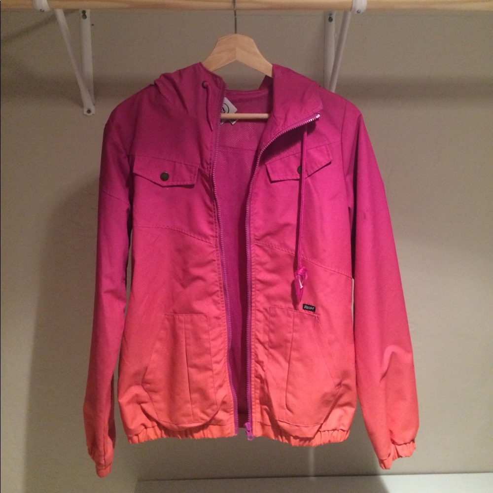 Volcom windbreaker