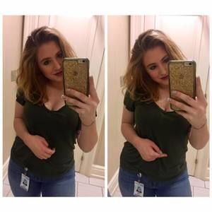 Meet your Posher, Carli