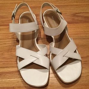 Naturalizer White Criss Cross Sandals Size 10N