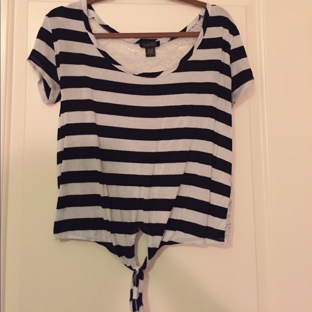 Cute Everyday T-shirt. Condition: Good.