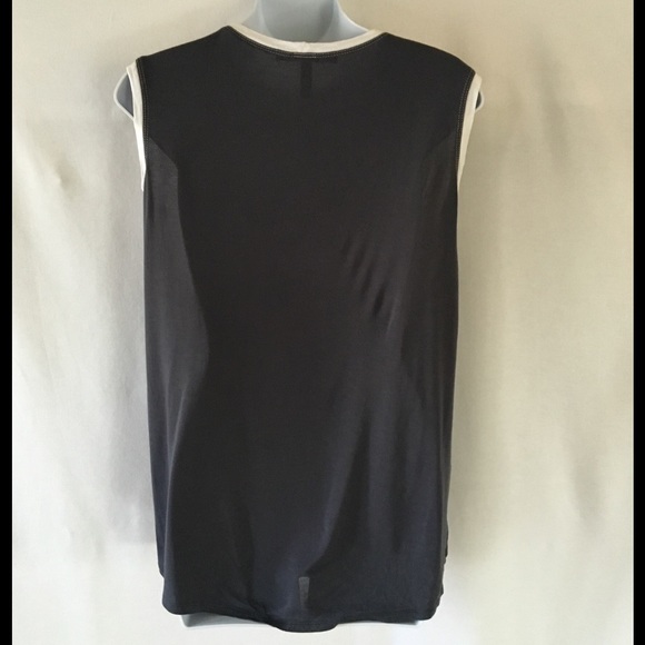 BcBg MaX AzRia HiGh L0w TeE - Picture 2 of 7