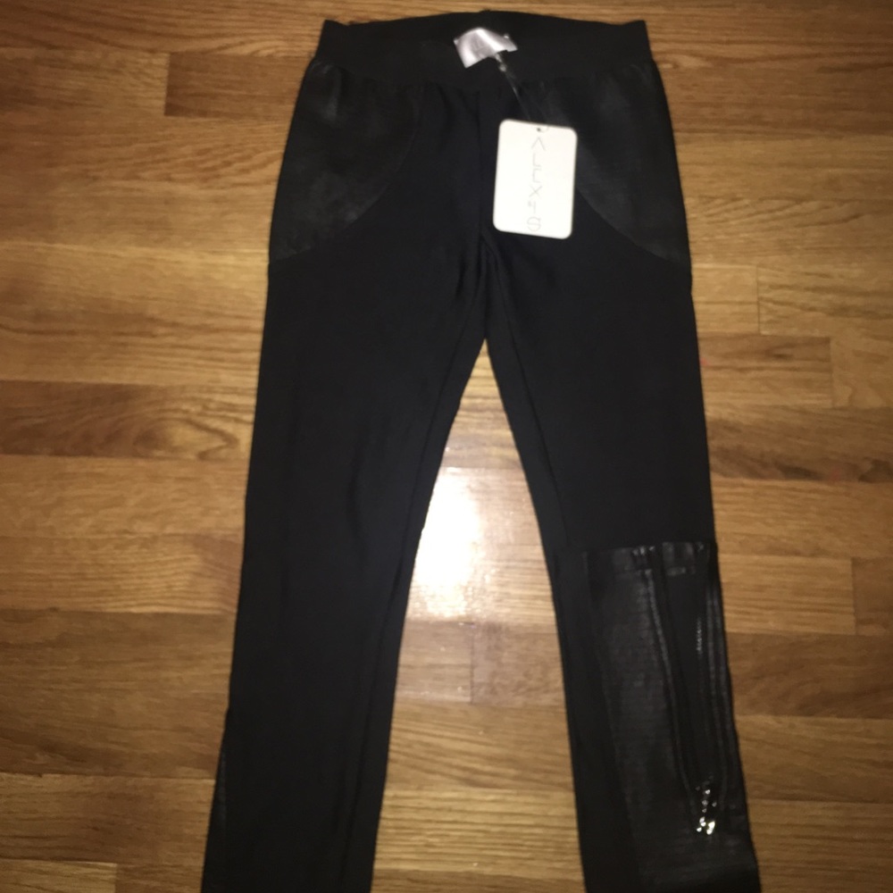 NWT- ALEXIS Leather Leggings-designer - Picture 3 of 4