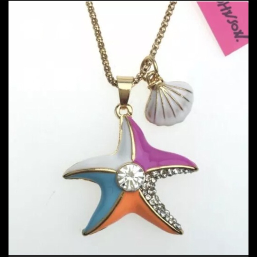 🛍BETSEY JOHNSON STARFISH NECKLACE!