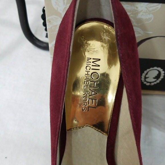 Burgundy  authentic Michael kors heels - Picture 2 of 7