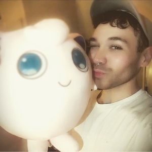 Meet your Posher, Eddie