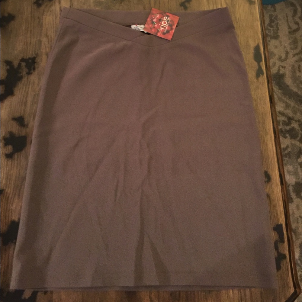 Maternity skirt