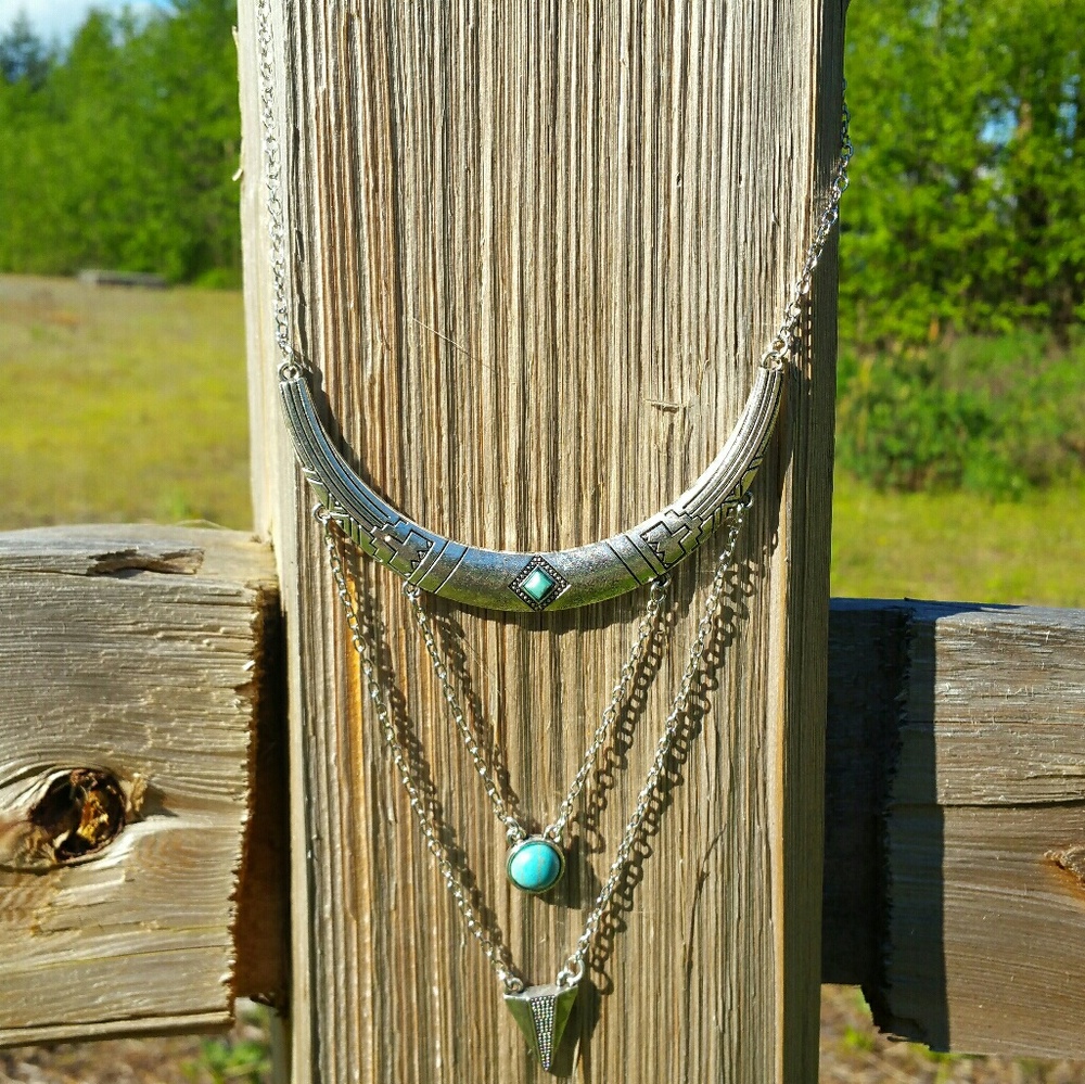 Boho Vibe Necklace - Picture 2 of 4
