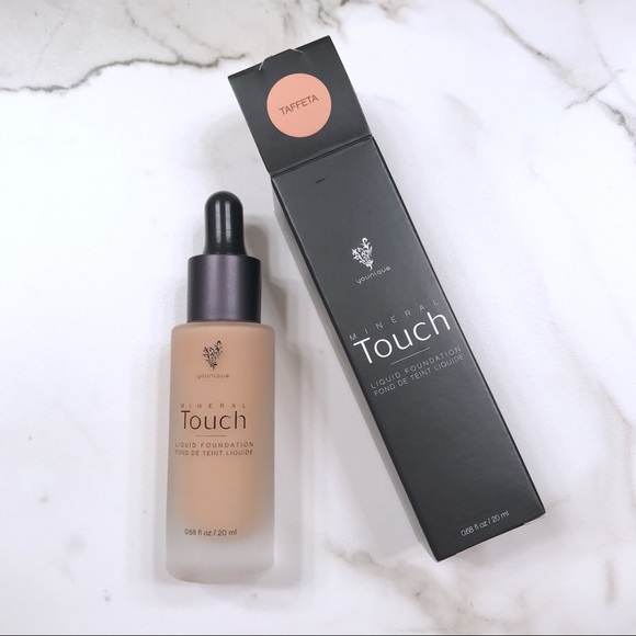 Younique Makeup Nib Younique Mineral Liquid Foundation Taffeta