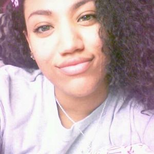 Meet your Posher, Sienna