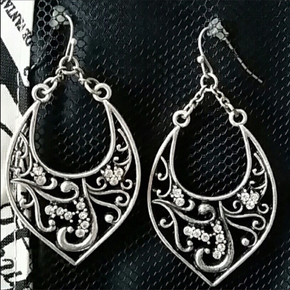 Premier Designs earrings