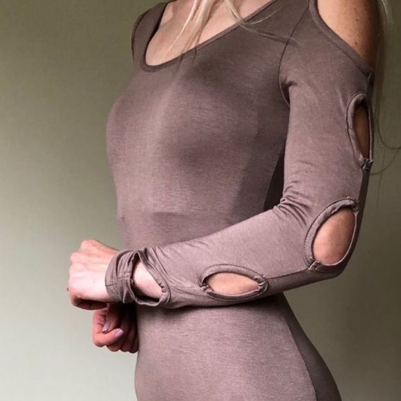 Brown Inner Lined Sleeve Cut Out Dres. - Picture 5 of 7